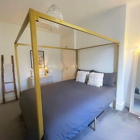 Queen Bedroom In Maida Vale ロンドン エクステリア 写真