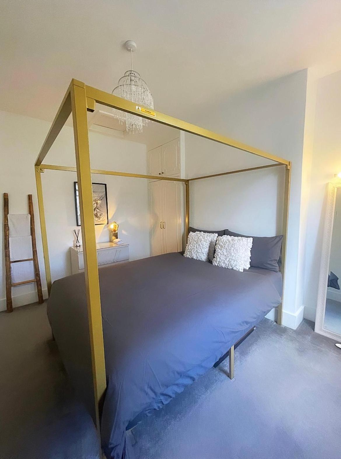 Queen Bedroom In Maida Vale ロンドン エクステリア 写真