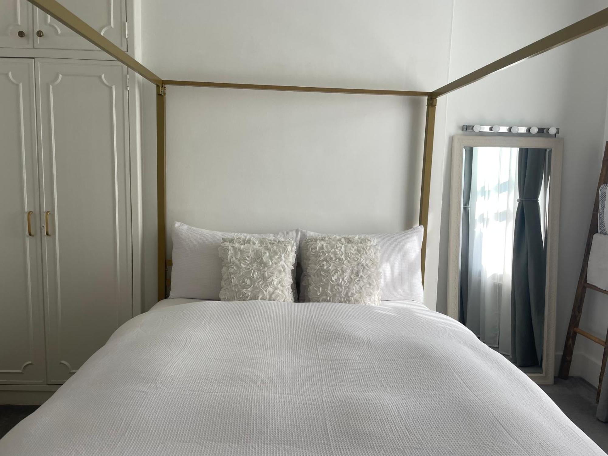 Queen Bedroom In Maida Vale ロンドン エクステリア 写真